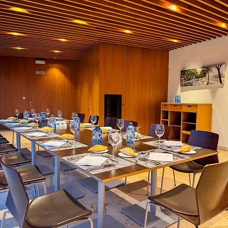 Hotel Jardines De Uleta Suites Vitoria-Gasteiz Zewnętrze zdjęcie