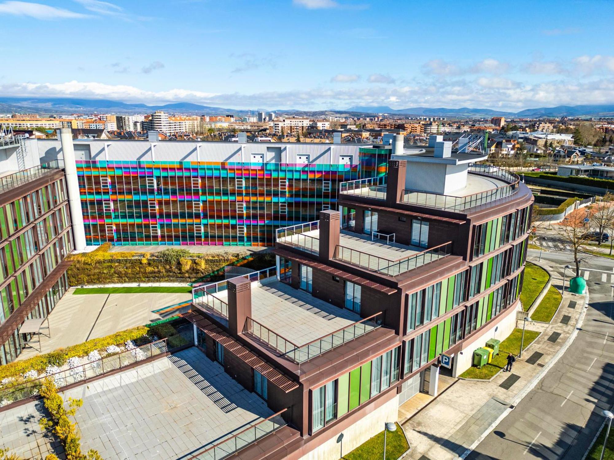 Hotel Jardines De Uleta Suites Vitoria-Gasteiz Zewnętrze zdjęcie