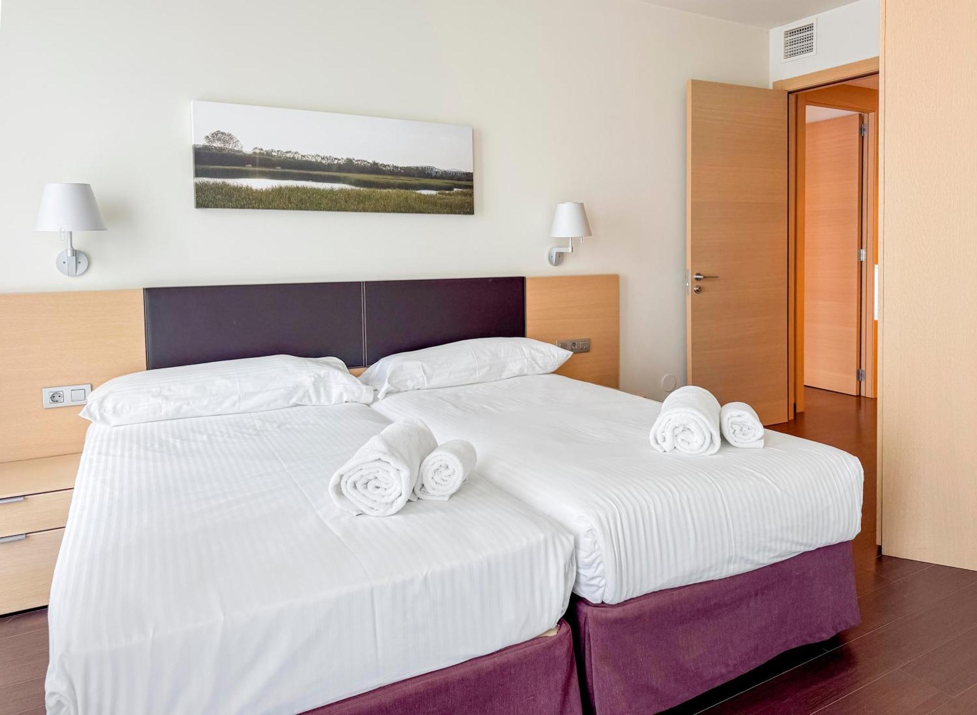 Hotel Jardines De Uleta Suites Vitoria-Gasteiz Zewnętrze zdjęcie