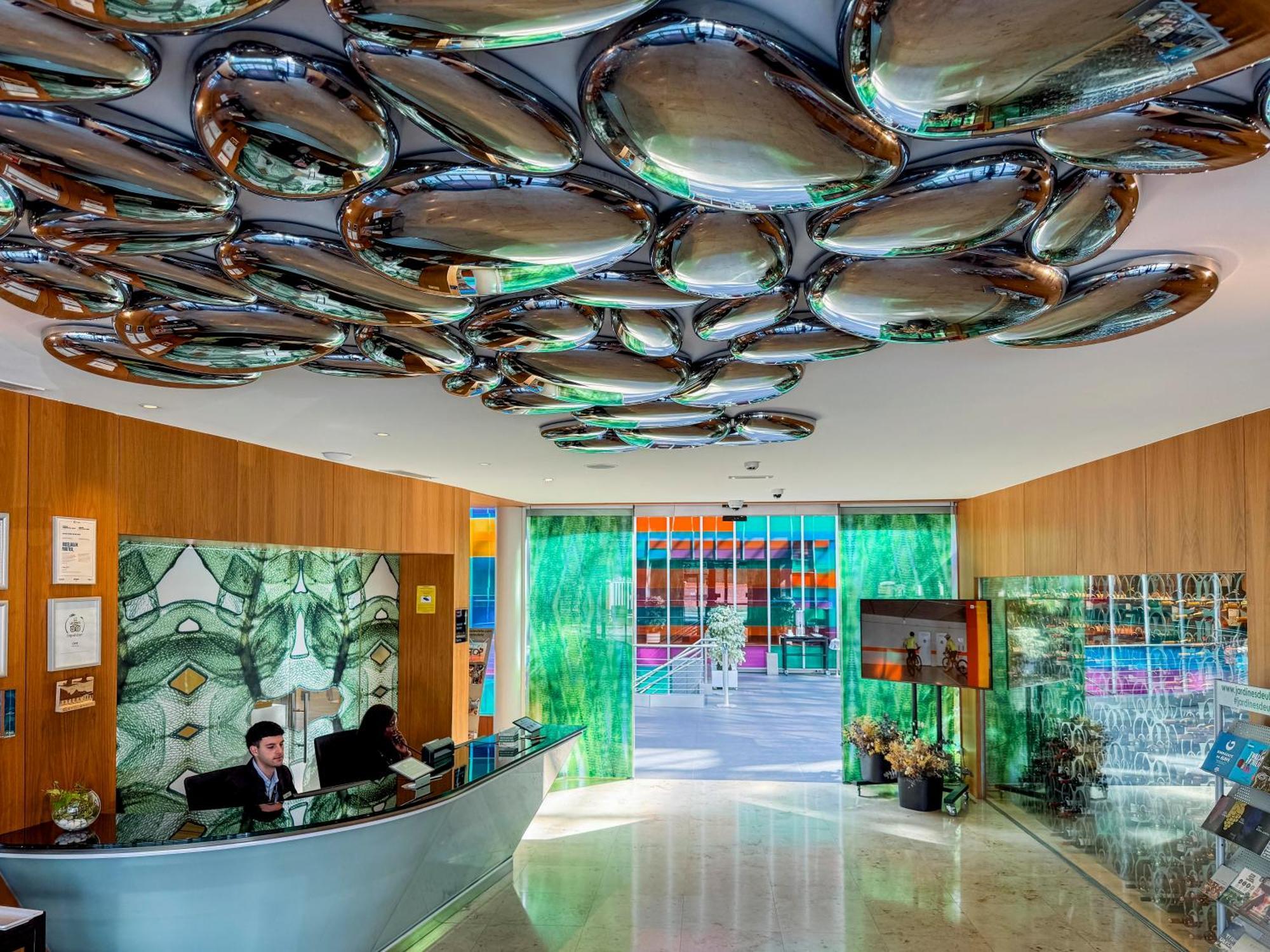 Hotel Jardines De Uleta Suites Vitoria-Gasteiz Zewnętrze zdjęcie